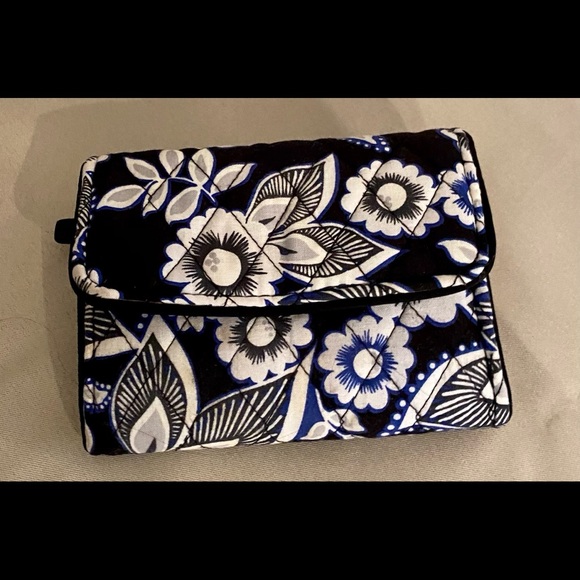 Vera Bradley Handbags - Vera Bradley 4 fold wallet used